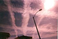 http://www.anti-monde.gerardcambri.com/chemtrails/chemtrails_quadrillage02.jpg